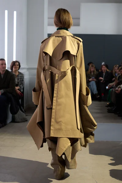 Look 35